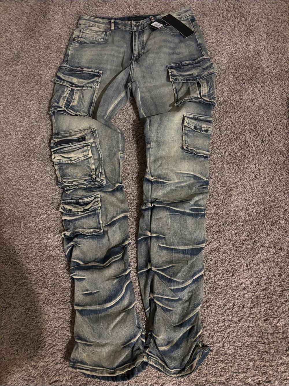 Slim Straight Cargo Jeans in Washed Blue